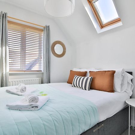 Stayright 2 Bed Beach House With Private Parking- Next To Barry Beach And Jackson Bay Exterior foto