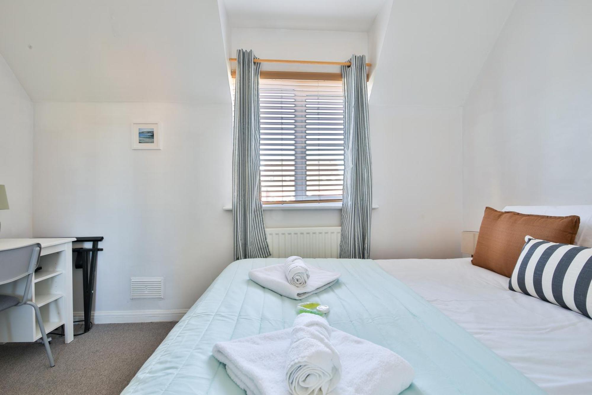 Stayright 2 Bed Beach House With Private Parking- Next To Barry Beach And Jackson Bay Exterior foto