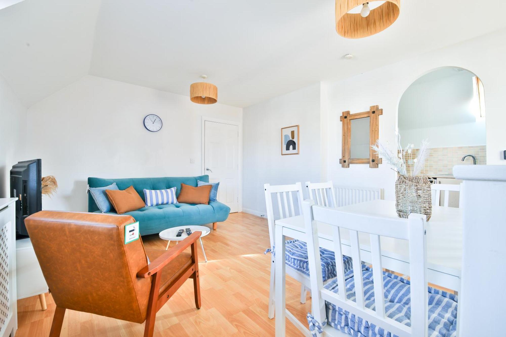 Stayright 2 Bed Beach House With Private Parking- Next To Barry Beach And Jackson Bay Exterior foto
