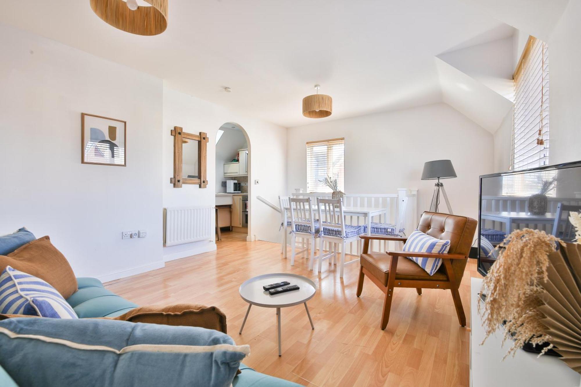 Stayright 2 Bed Beach House With Private Parking- Next To Barry Beach And Jackson Bay Exterior foto